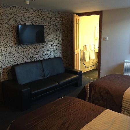 Lodge At Lochside Bridgend of Lintrathen Екстериор снимка