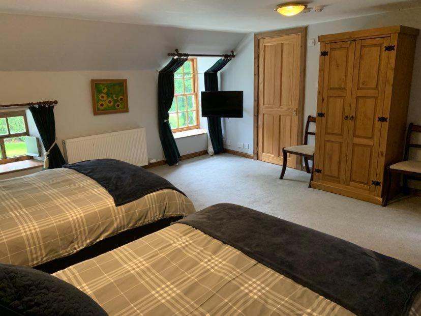 Lodge At Lochside Bridgend of Lintrathen Екстериор снимка