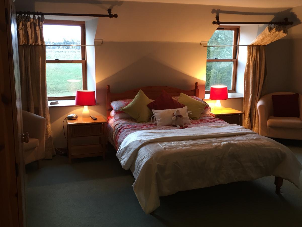 Lodge At Lochside Bridgend of Lintrathen Екстериор снимка